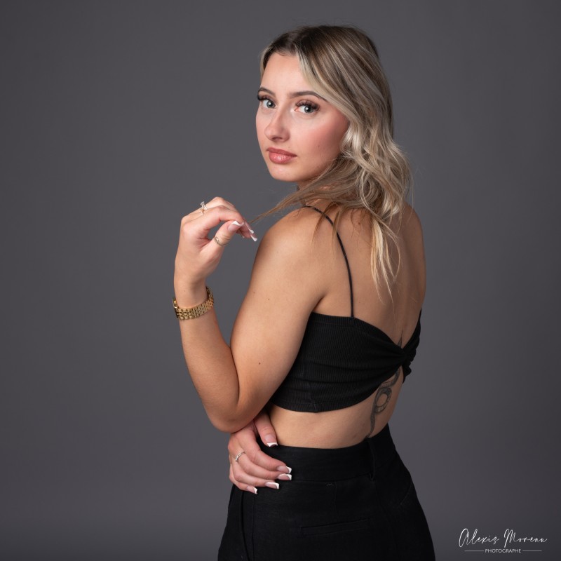 Portrait studio