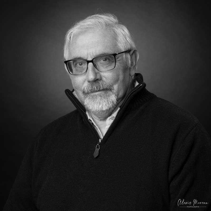 Portrait studio